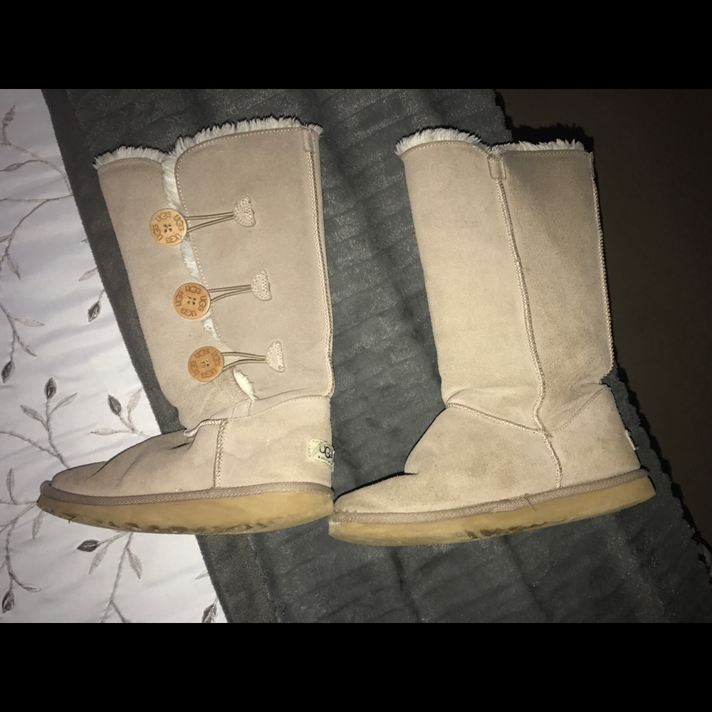 Uggs Bailey button tall